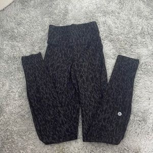 Black and grey lululemon leggings